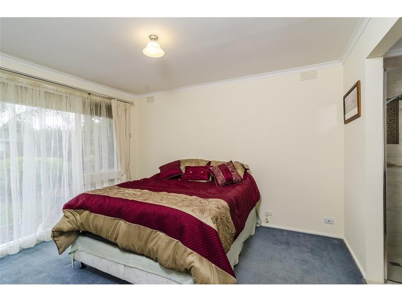 2 Vaina Street, Werribee VIC 3030