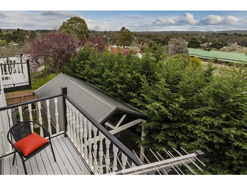 4 & 4a Grant Street, Daylesford VIC 3460