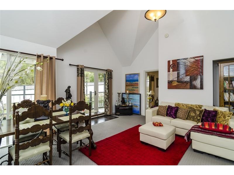 4 & 4a Grant Street, Daylesford VIC 3460