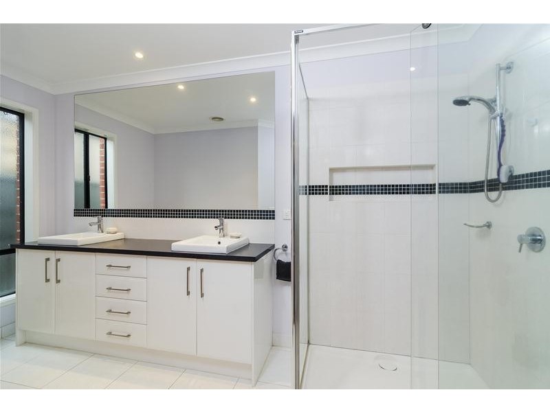 19 Field Street, Wyndham Vale VIC 3024