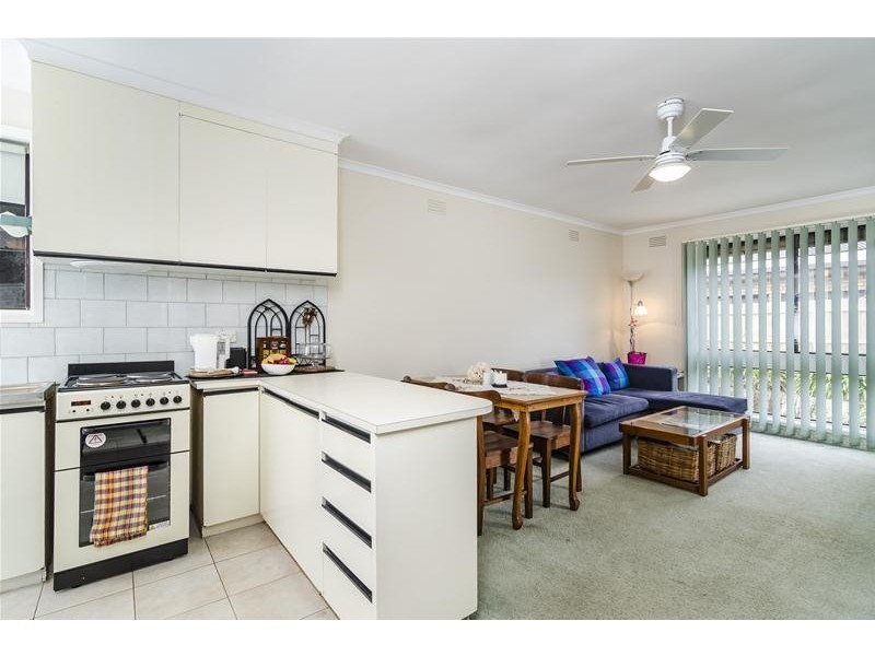 1/14 Minogue Crescent, Hoppers Crossing VIC 3029