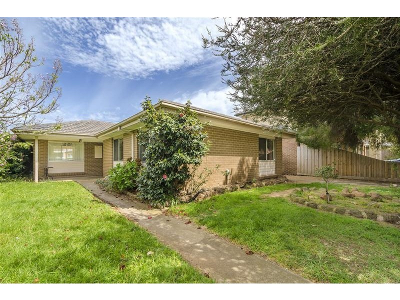 2 Nunniong Street, Werribee VIC 3030