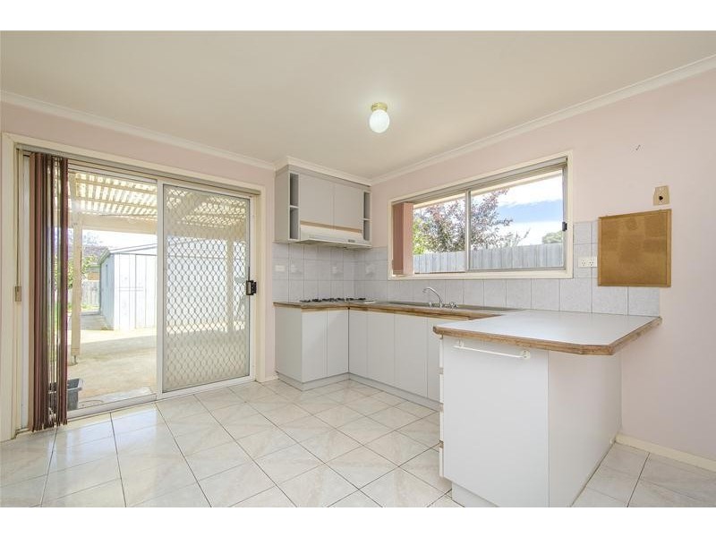 2 Nunniong Street, Werribee VIC 3030