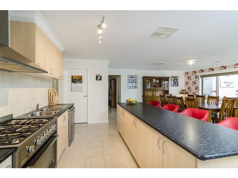 16 Langley Avenue, Wyndham Vale VIC 3024