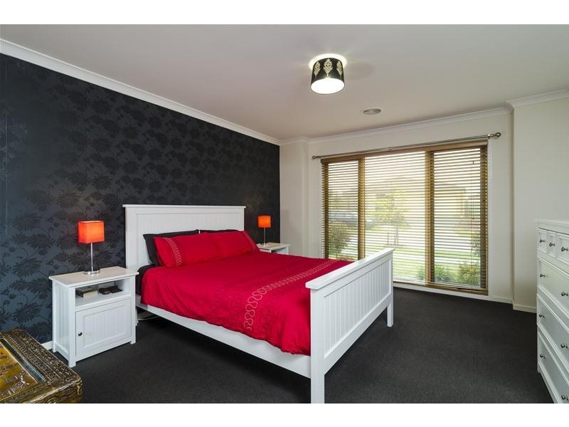 16 Langley Avenue, Wyndham Vale VIC 3024