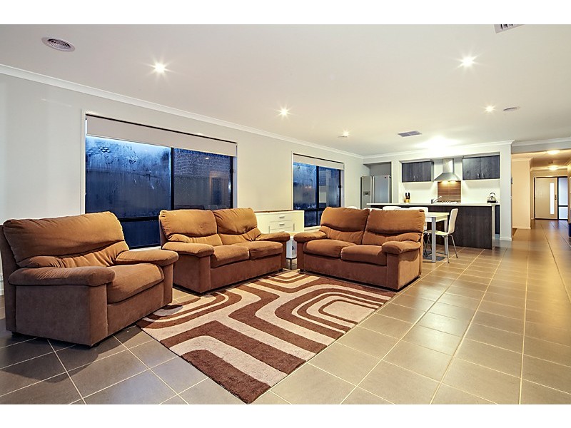 24 Holloway Street, Wyndham Vale VIC 3024
