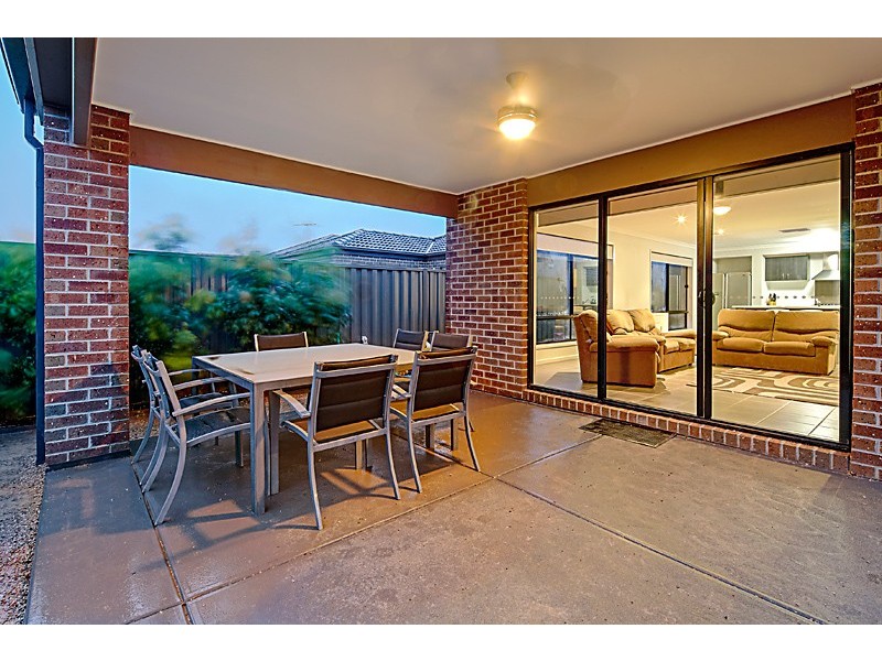 24 Holloway Street, Wyndham Vale VIC 3024
