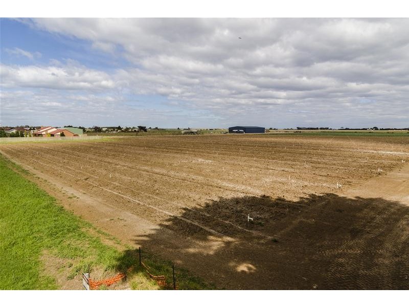 Lot 2/855 Aviation Road, Werribee South VIC 3030