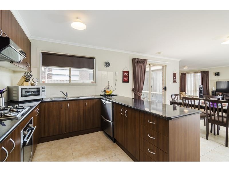 5 Parawong Parade, Wyndham Vale VIC 3024