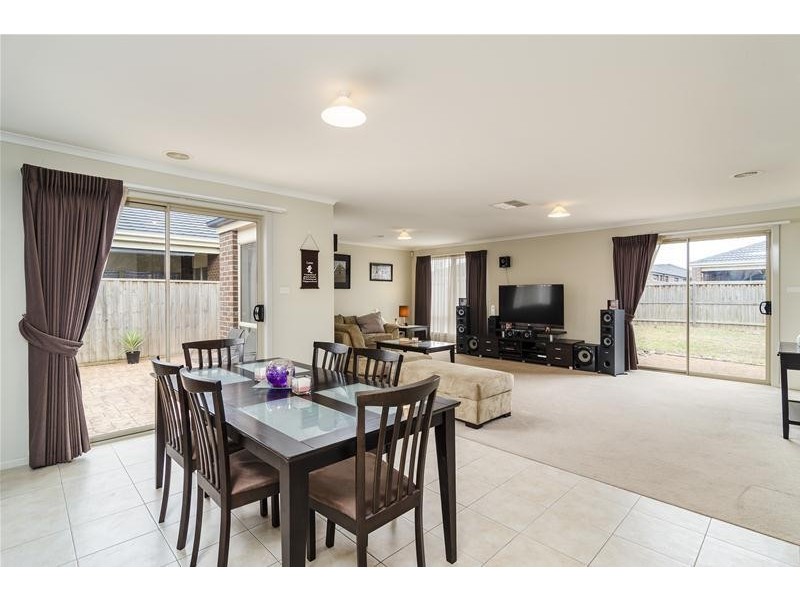 5 Parawong Parade, Wyndham Vale VIC 3024