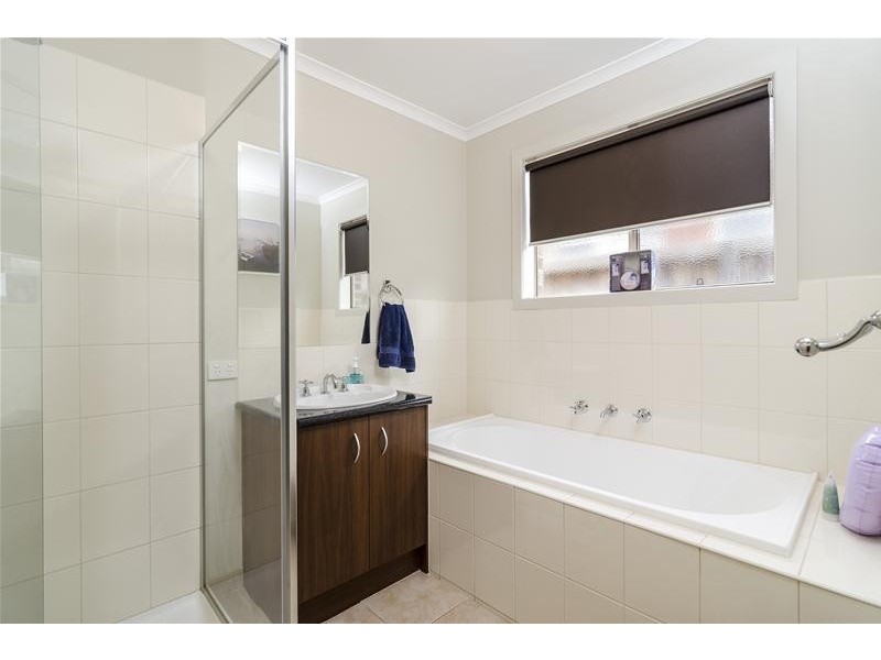 5 Parawong Parade, Wyndham Vale VIC 3024