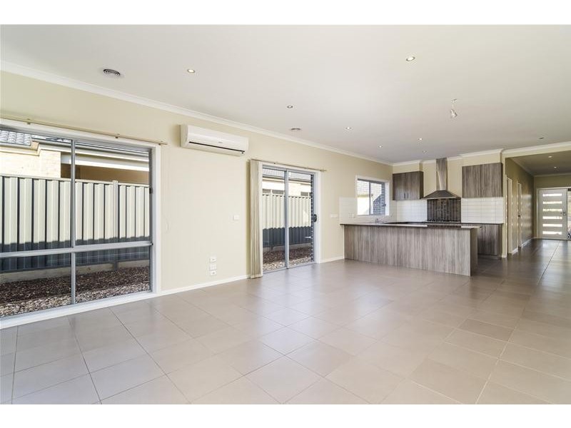 54 Weavers Street, Wyndham Vale VIC 3024
