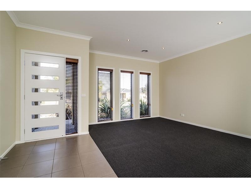 54 Weavers Street, Wyndham Vale VIC 3024