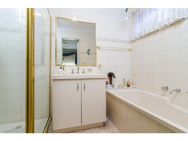 8 Denholme Court, Werribee VIC 3030