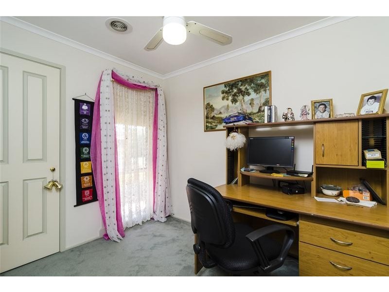 8 Denholme Court, Werribee VIC 3030