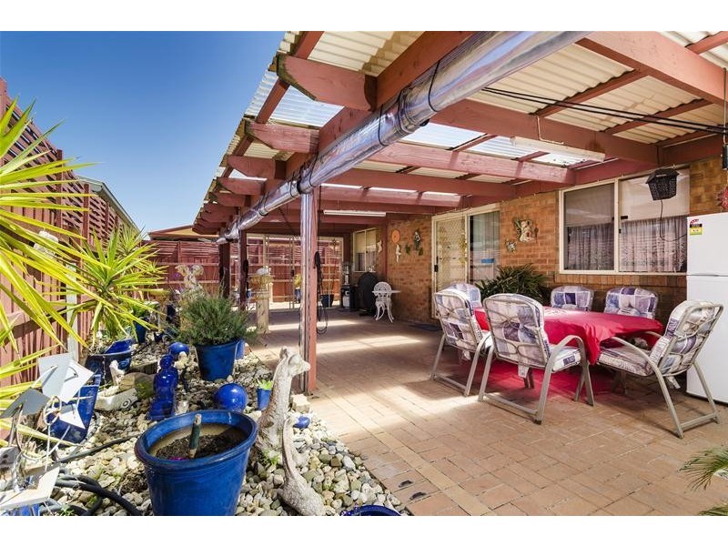 8 Denholme Court, Werribee VIC 3030