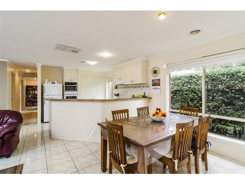 12 Kinloch Court, Wyndham Vale VIC 3024