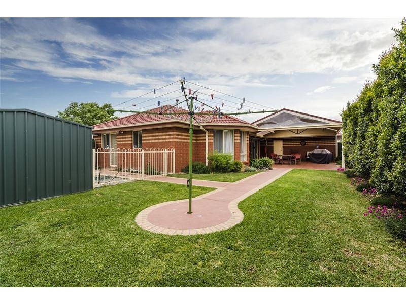 12 Kinloch Court, Wyndham Vale VIC 3024