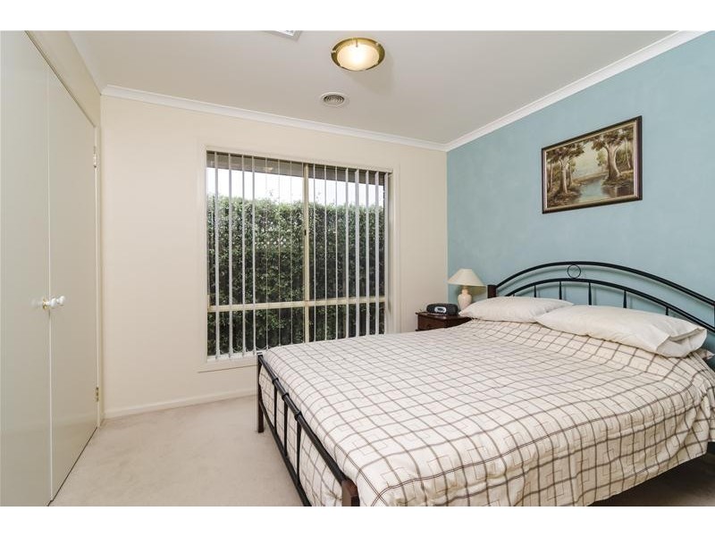 12 Kinloch Court, Wyndham Vale VIC 3024