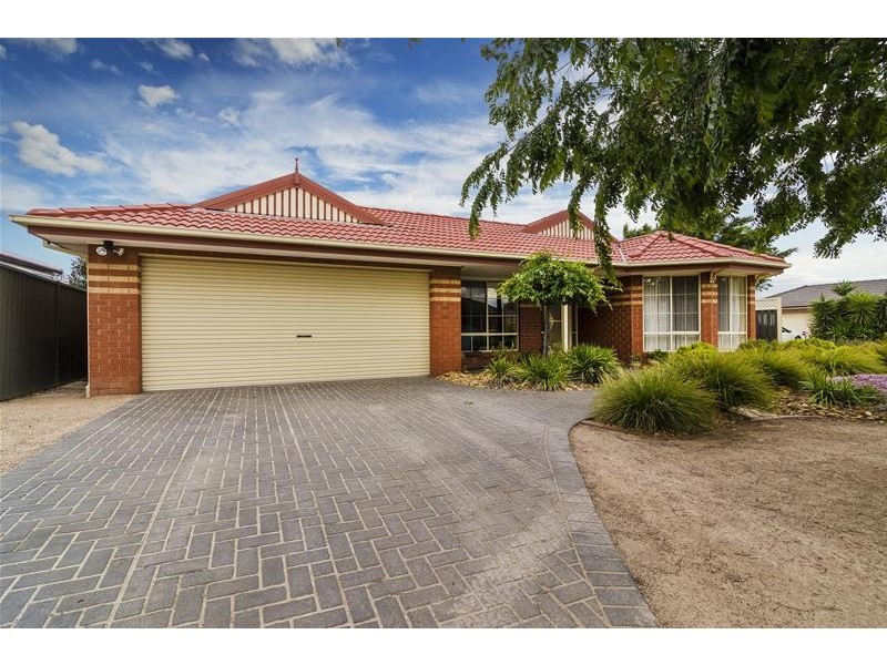 12 Kinloch Court, Wyndham Vale VIC 3024