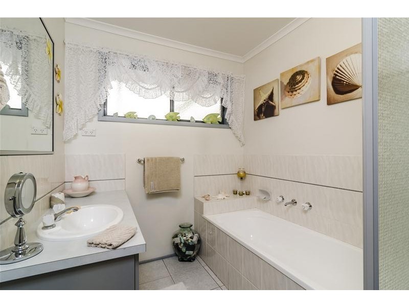 5 Elbe Close, Werribee VIC 3030