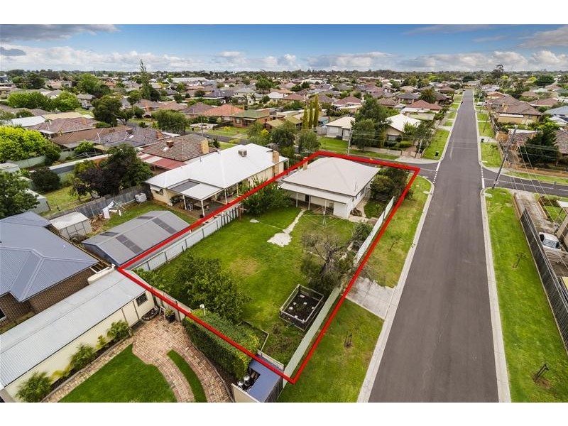 37 Wyndham Street, Werribee VIC 3030