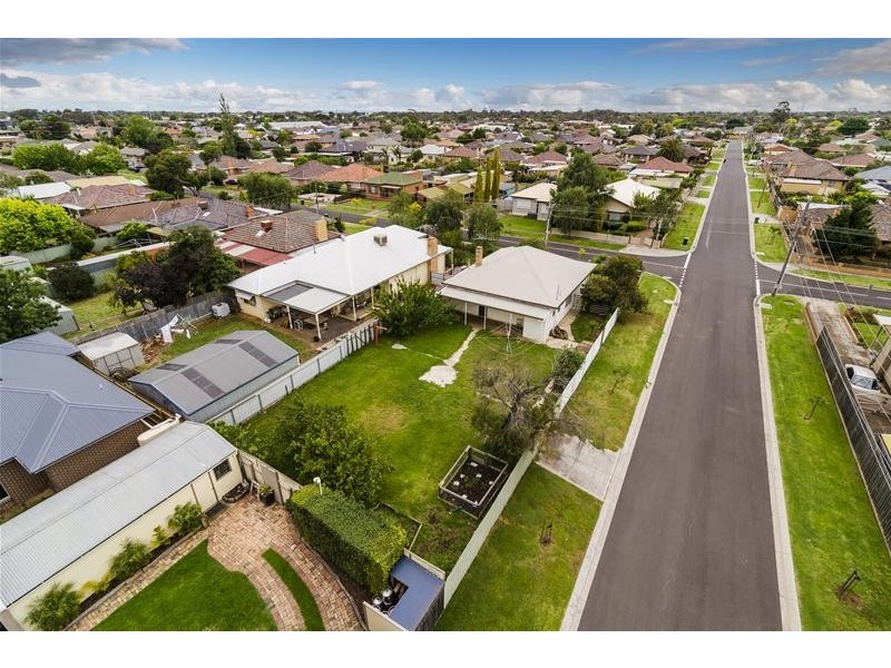 37 Wyndham Street, Werribee VIC 3030
