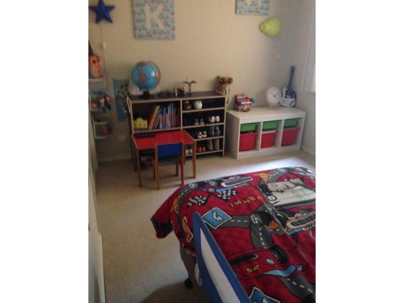 2/21 Trish Walk, Werribee VIC 3030
