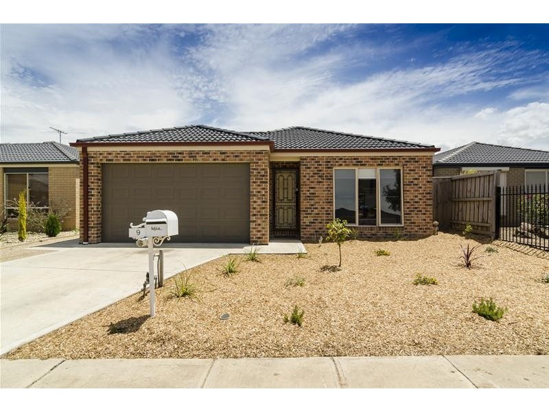 9 Gungurra Grove, Wyndham Vale VIC 3024