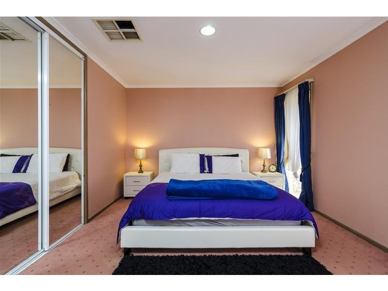 12 Barber Drive, Hoppers Crossing VIC 3029