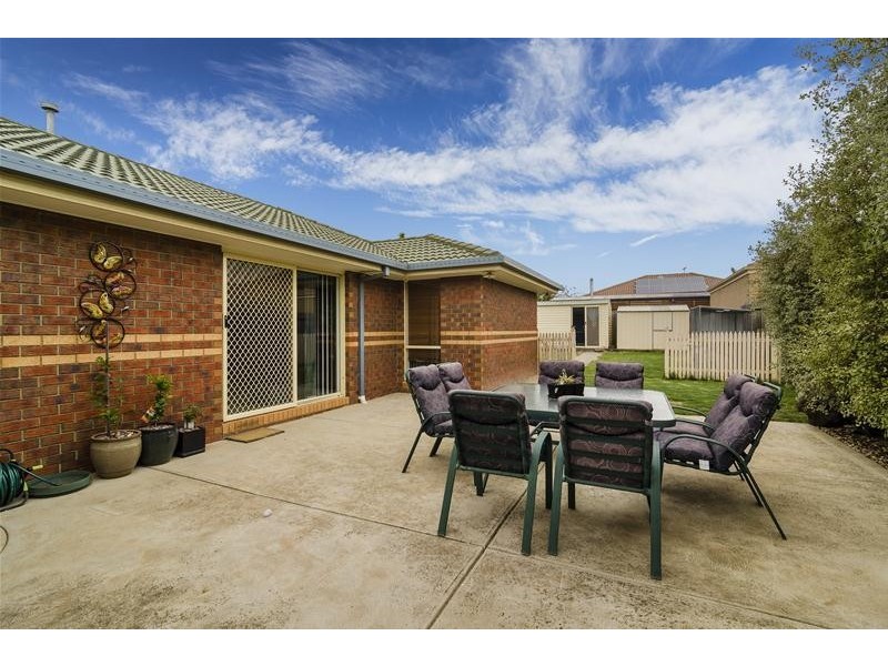 4 Carolyn Drive, Hoppers Crossing VIC 3029