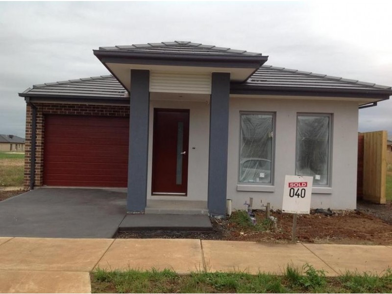 9 Canopy Way, Werribee VIC 3030