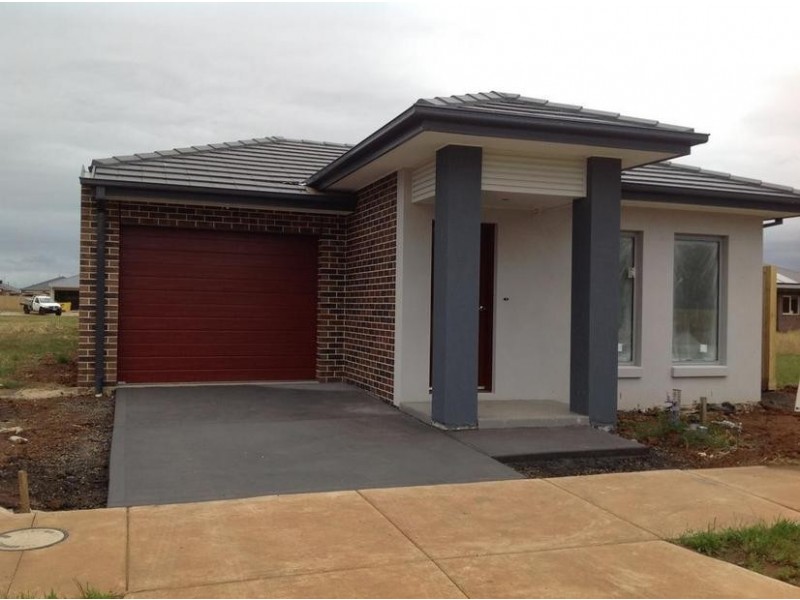 9 Canopy Way, Werribee VIC 3030