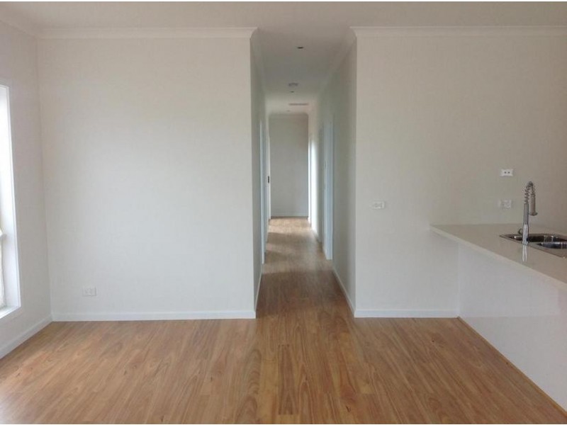 9 Canopy Way, Werribee VIC 3030