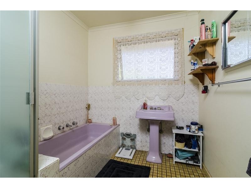 20 Barrot Avenue, Hoppers Crossing VIC 3029