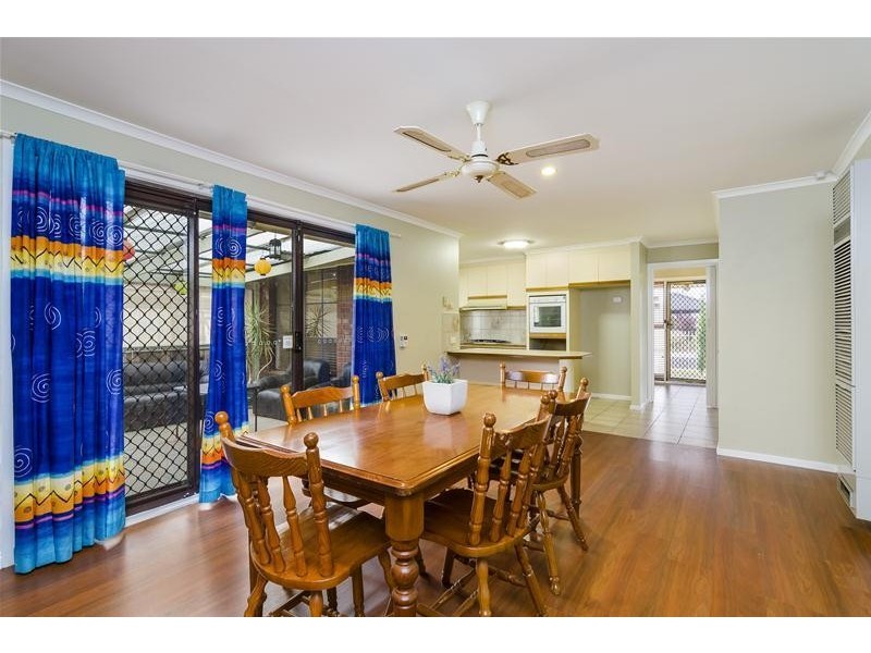 6 Greenshank Court, Werribee VIC 3030