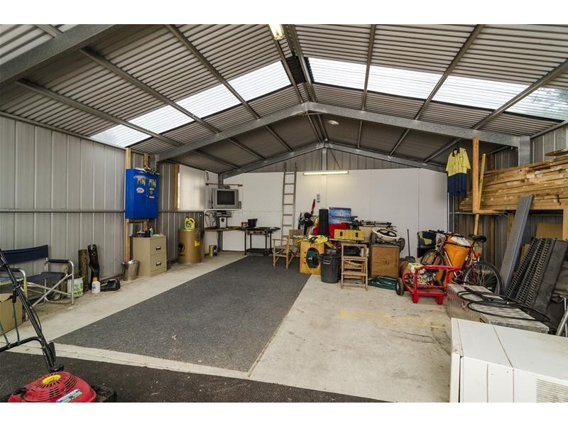 6 Greenshank Court, Werribee VIC 3030