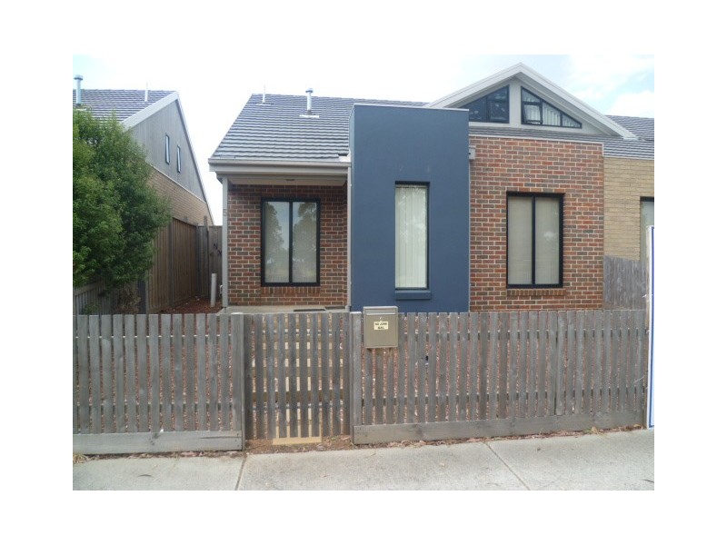 5 Burberry Lane, Deer Park VIC 3023