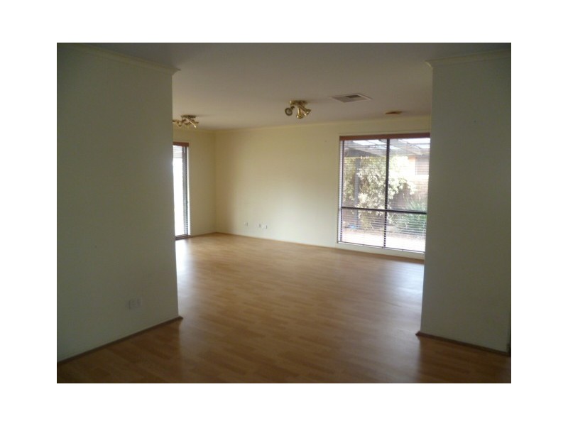 31 Wilmington Avenue, Hoppers Crossing VIC 3029