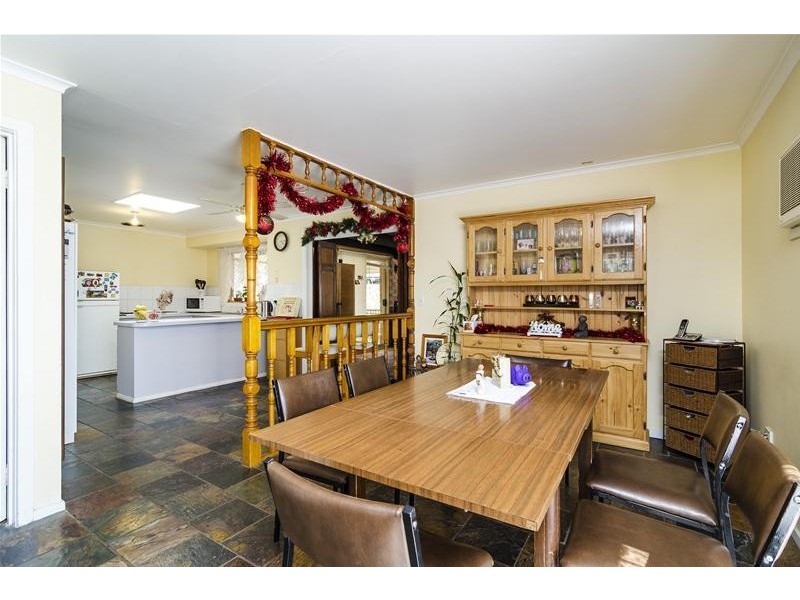 90 Parramatta Road, Werribee VIC 3030