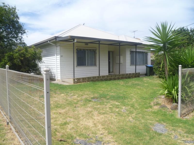 37 Wyndham Street, Werribee VIC 3030