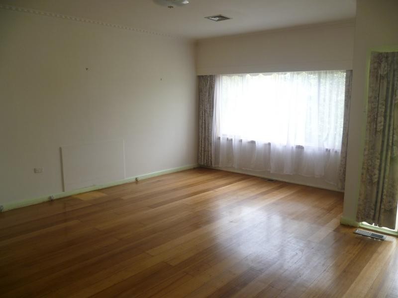 37 Wyndham Street, Werribee VIC 3030