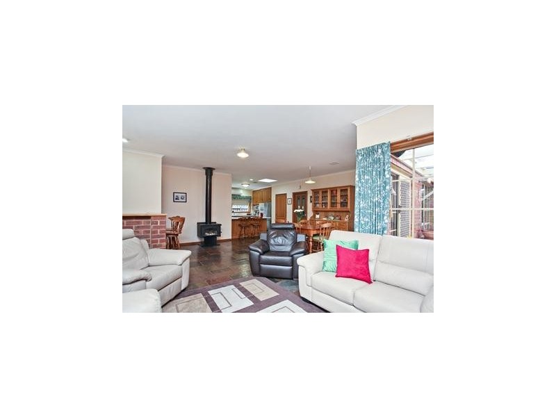 36 Redwood Drive, Hoppers Crossing VIC 3029