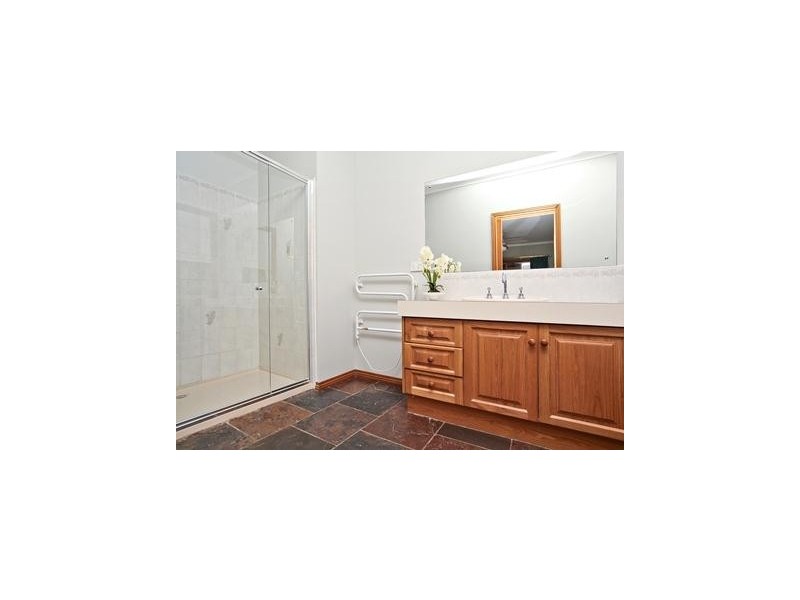 36 Redwood Drive, Hoppers Crossing VIC 3029