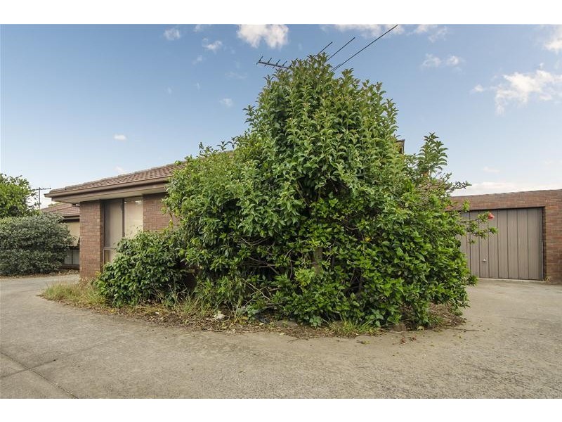 2/ 15 Market Road, Werribee VIC 3030