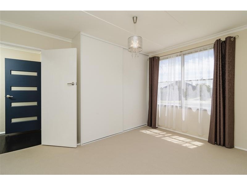 1 Vincent Crescent, Werribee VIC 3030