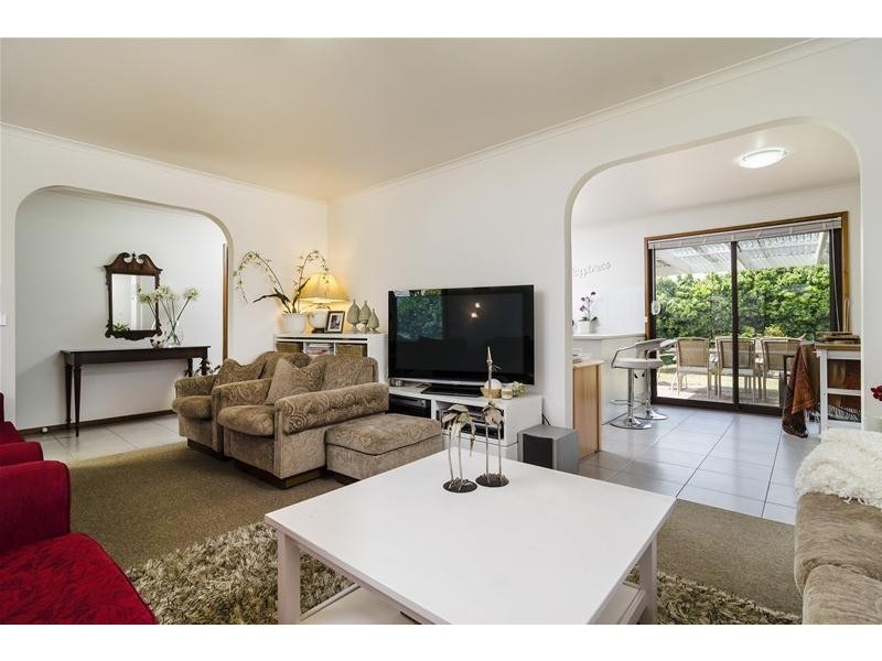 37 Daphne Crescent, Werribee VIC 3030