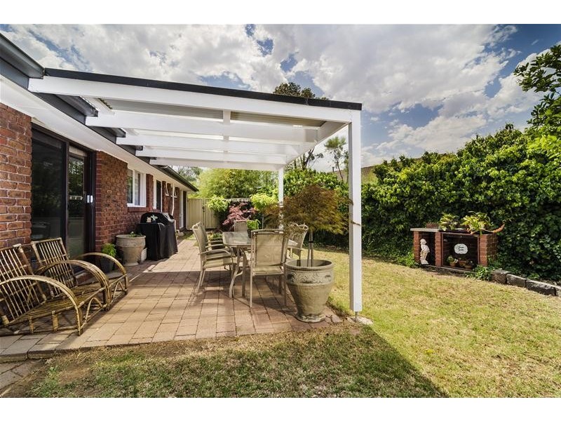 37 Daphne Crescent, Werribee VIC 3030