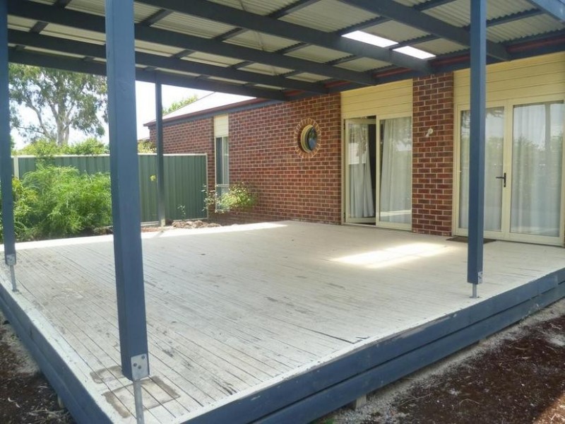 2 Piccadilly Lane, Wyndham Vale VIC 3024