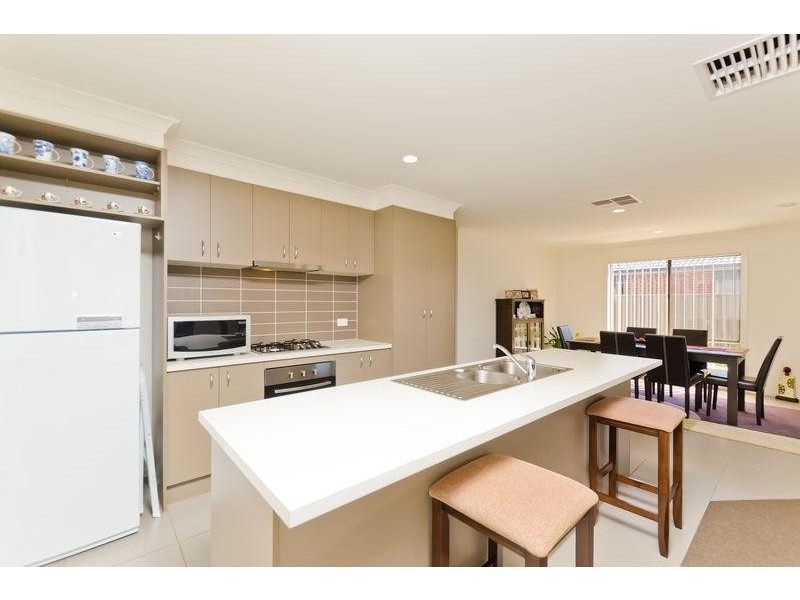 53 Kinglake Drive, Wyndham Vale VIC 3024